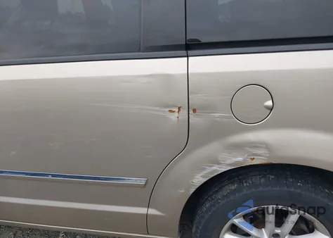 2008 Dodge Grand Caravan Sxt from USA, damaged, VIN 2D8HN54X48R145750